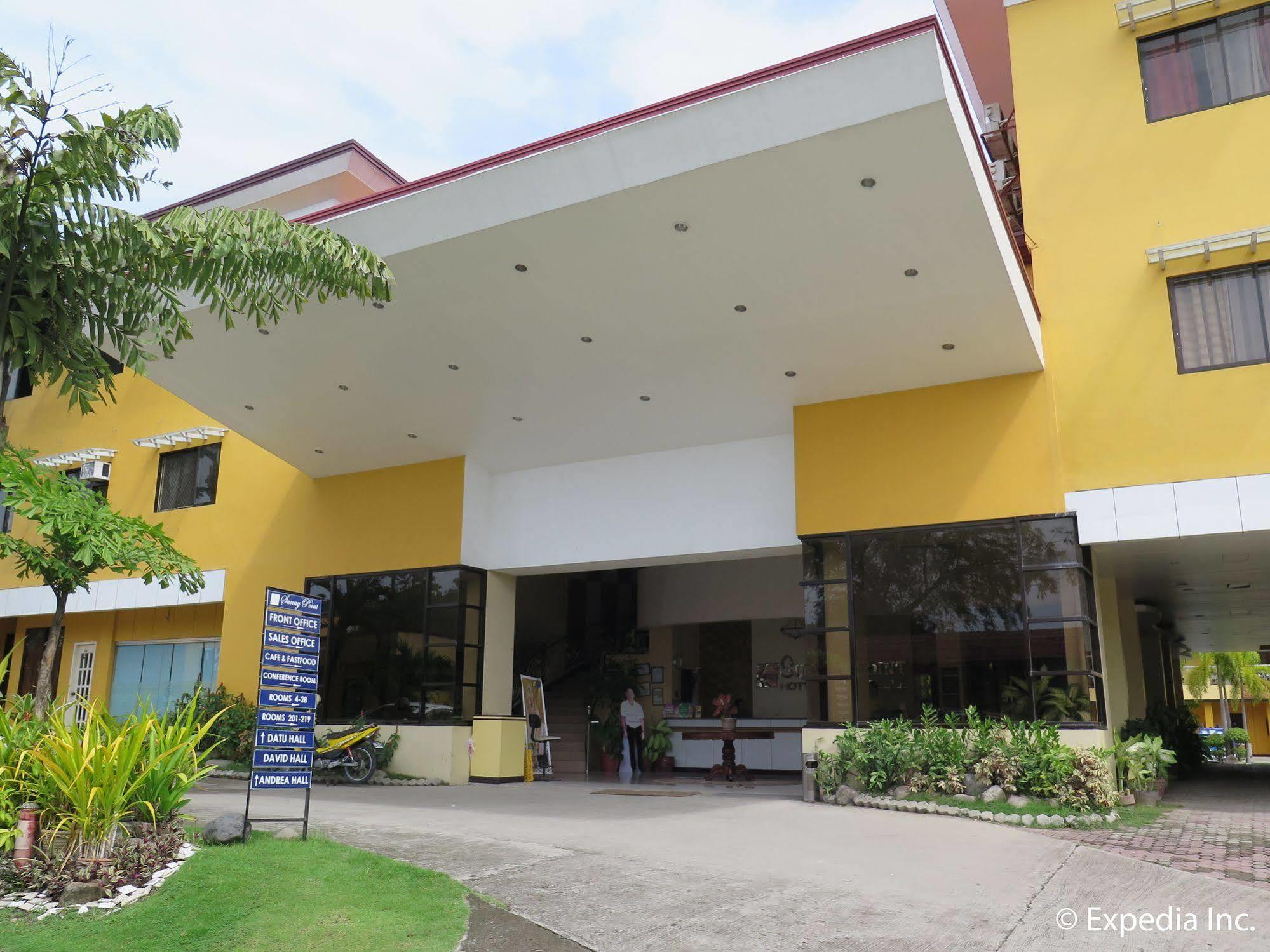 Oyo 197 Sunny Point Hotel Davao City Exterior foto