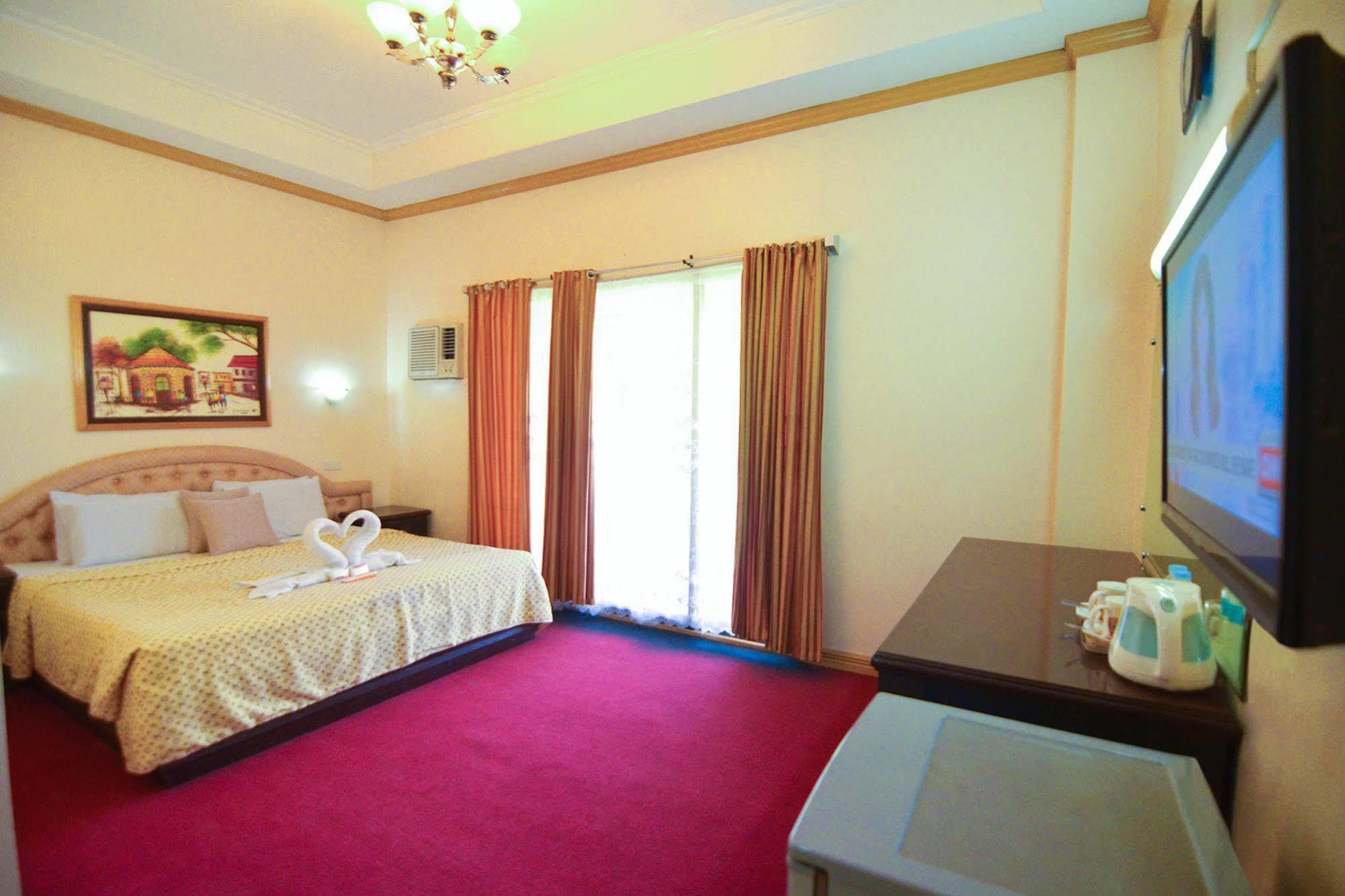 Oyo 197 Sunny Point Hotel Davao City Exterior foto