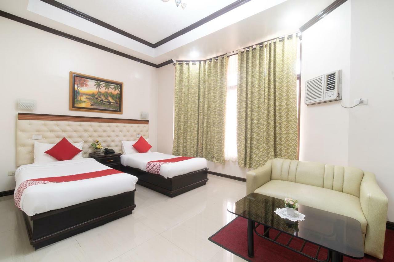 Oyo 197 Sunny Point Hotel Davao City Exterior foto