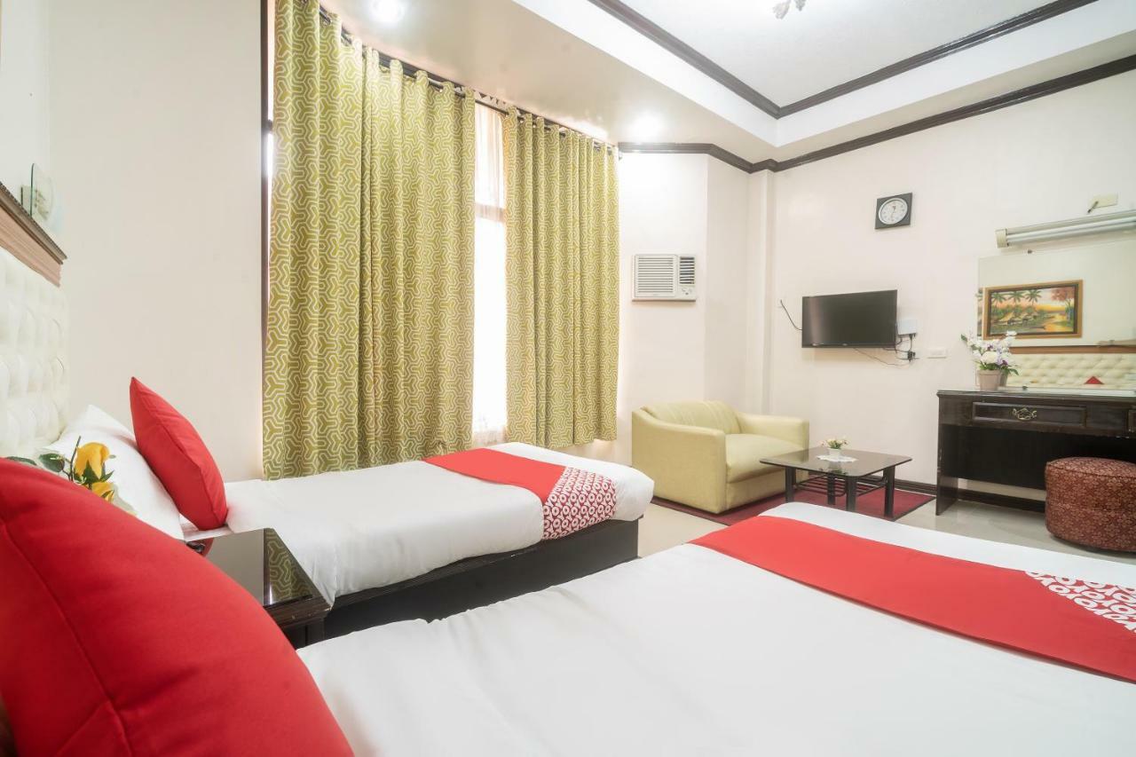 Oyo 197 Sunny Point Hotel Davao City Exterior foto